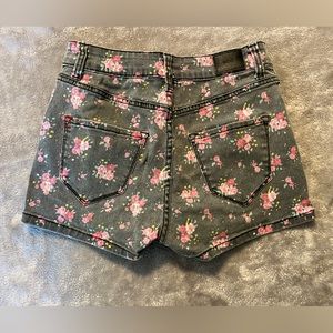 BDG Floral Short